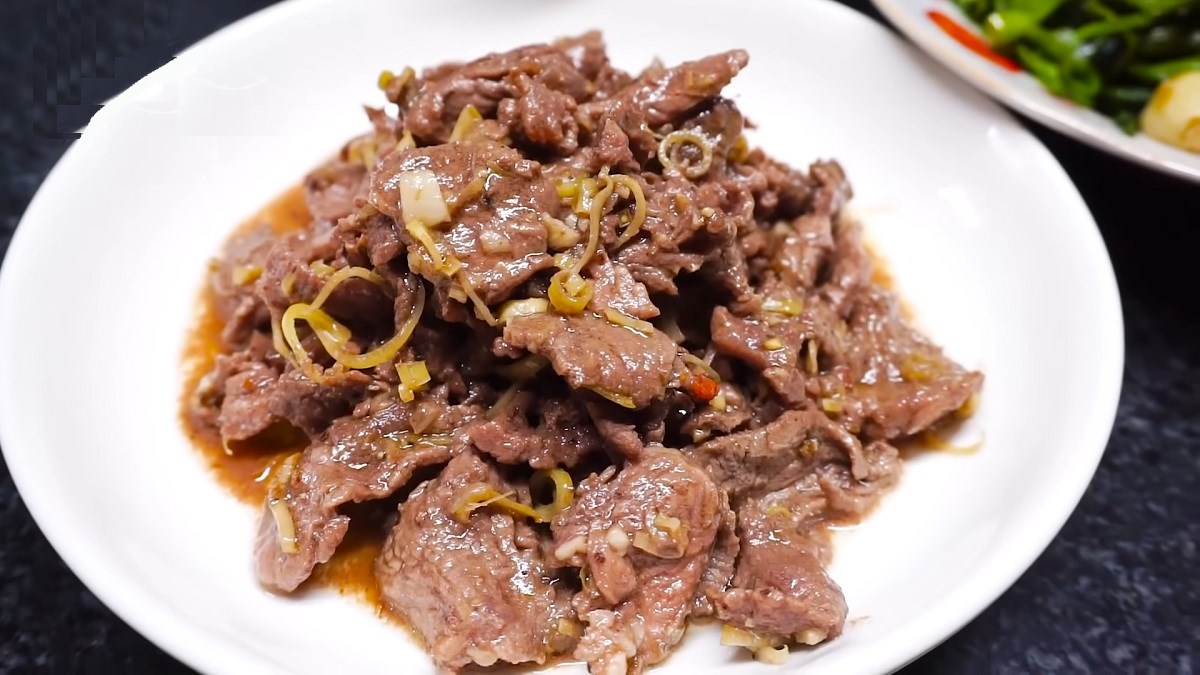 Món mặn chế biến với Bò